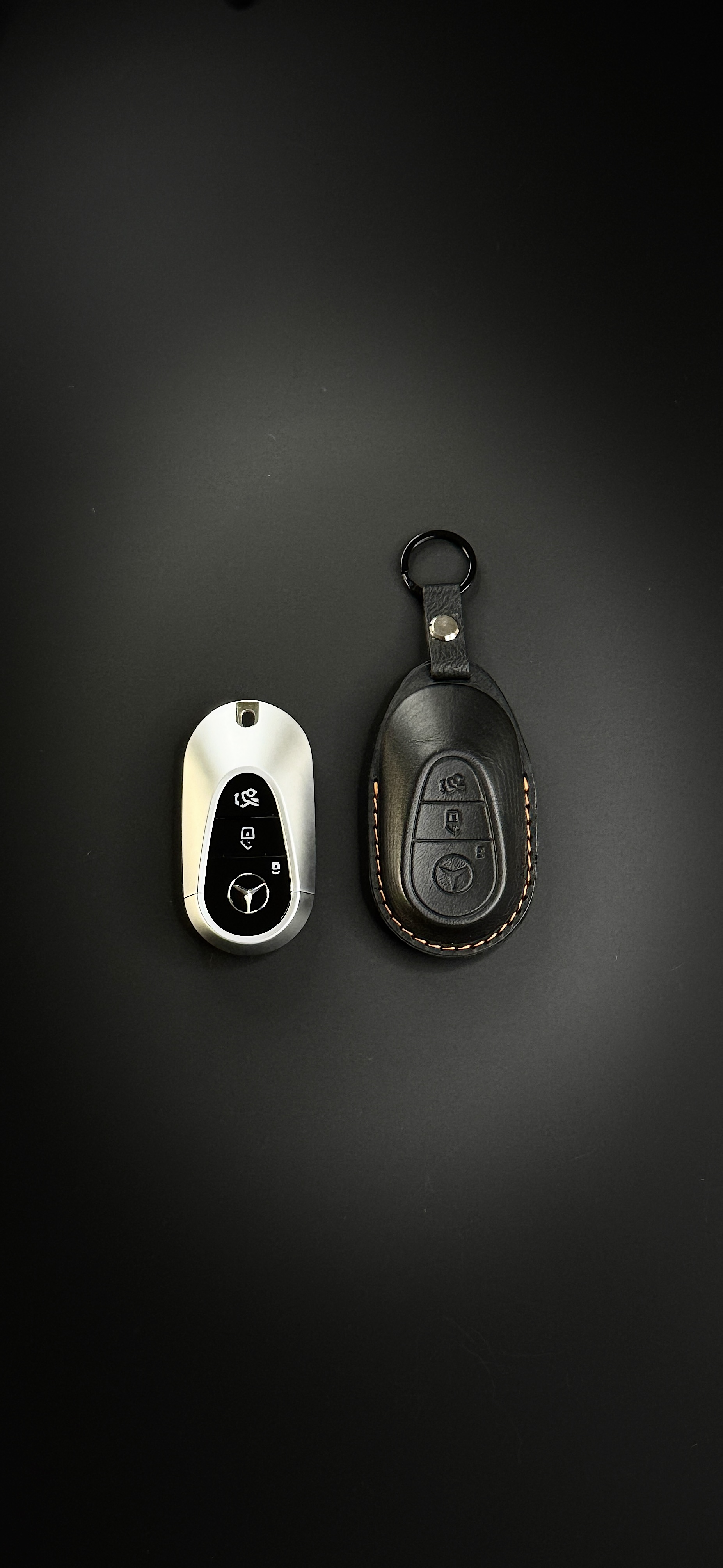 Mercedes Key Case - Carbon Leather