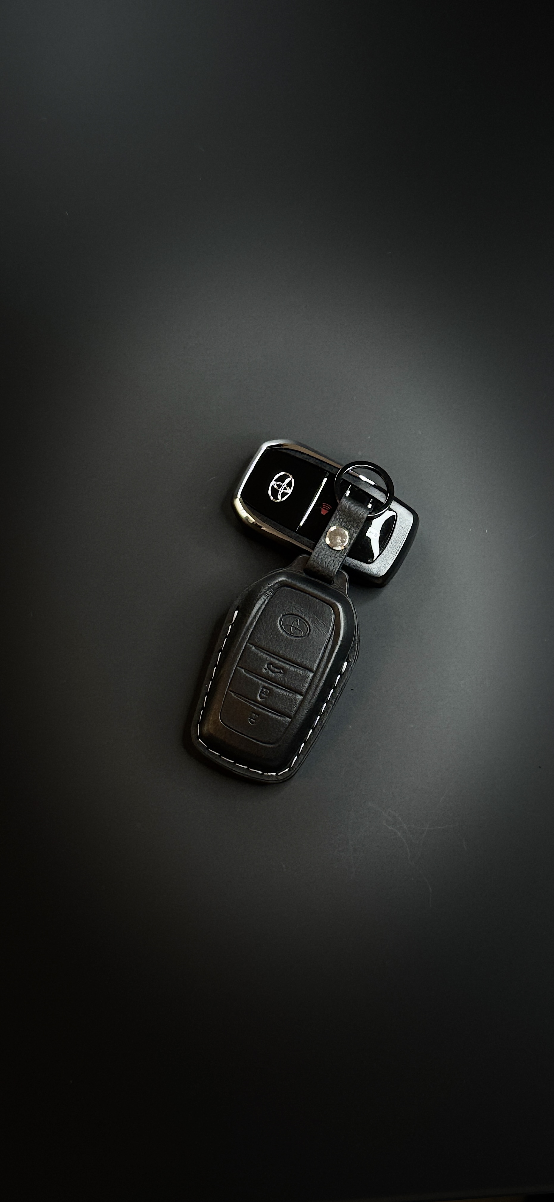 Toyota Key Case - Carbon Leather