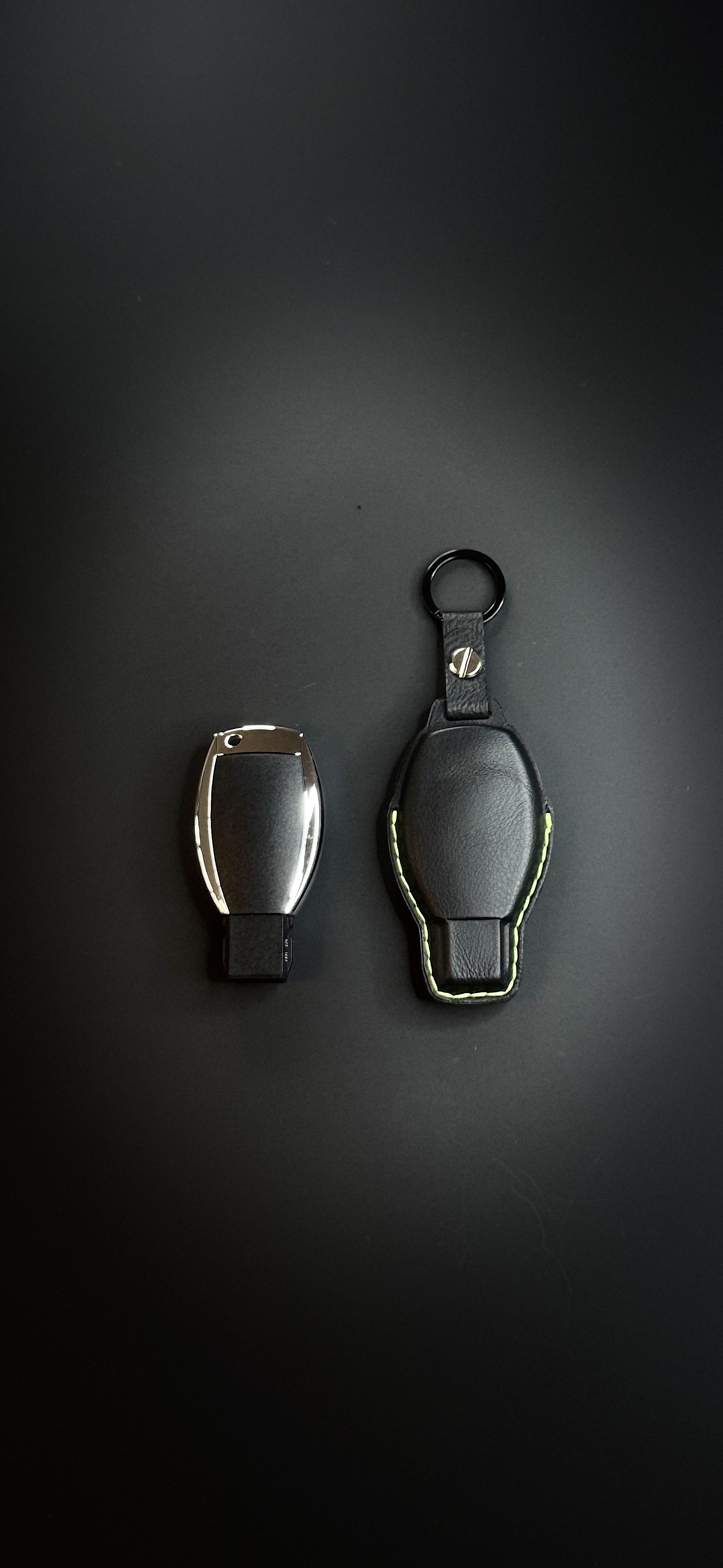 Mercedes Key Case - Carbon Leather